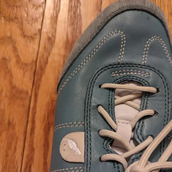 Geox Respira Sneakers. Light blue leather with blue suede trim. Size 39 - Picture 6 of 7